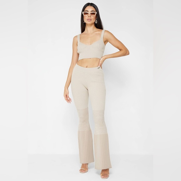 Manière de Voir Set - Beige Ribbed Contour Crop Top & Ombré Flared Leggings - Picture 2 of 15